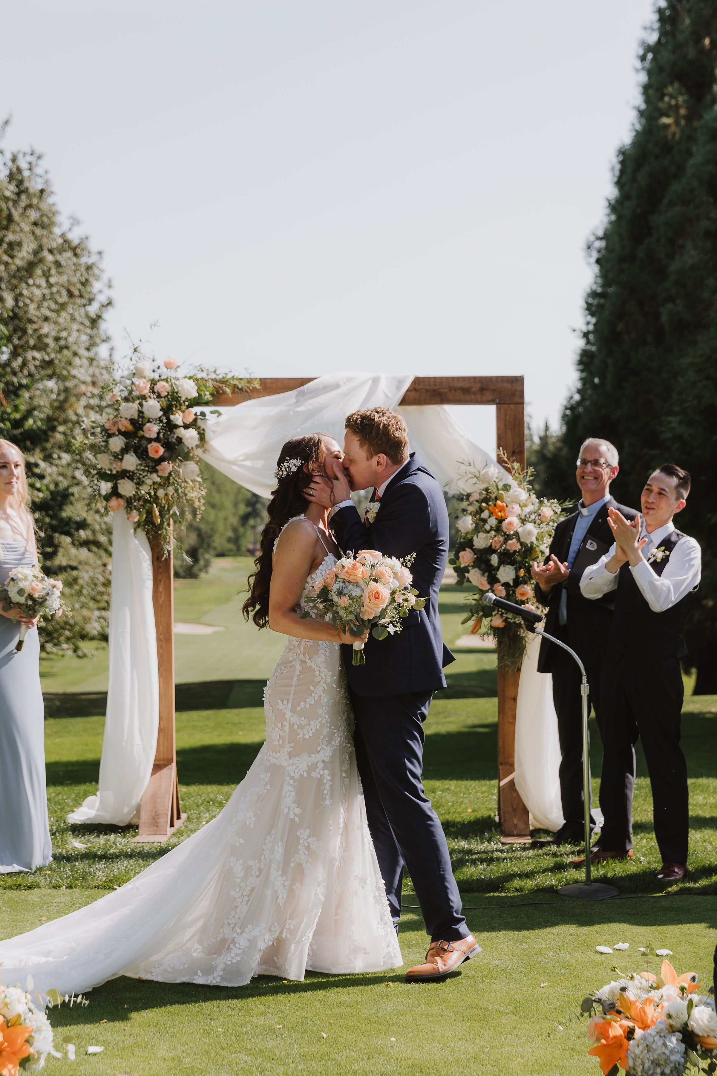 Steinke_Wedding2022-187.jpg__PID:acb091d8-3faa-4624-84f9-ef79e2a0660d