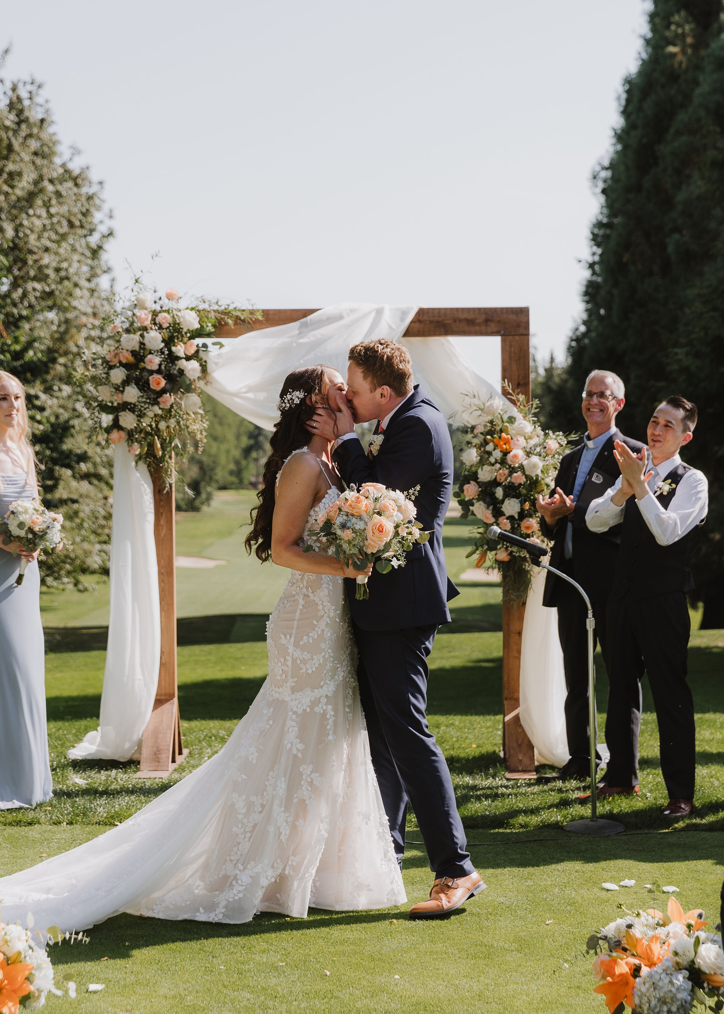 Steinke_Wedding2022-187.jpg__PID:acb091d8-3faa-4624-84f9-ef79e2a0660d