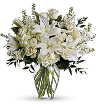 Load image into Gallery viewer, Dreams From the Heart Bouquet - Four Seasons Floristry
