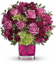 Load image into Gallery viewer, Splendid Surprise - Four Seasons Floristry
