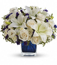 Load image into Gallery viewer, Sapphire Skies Bouquet - Four Seasons Floristry
