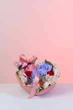 Load image into Gallery viewer, Endless Love - Four Seasons Floristry
