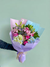 Load image into Gallery viewer, Daydream - Four Seasons Floristry

